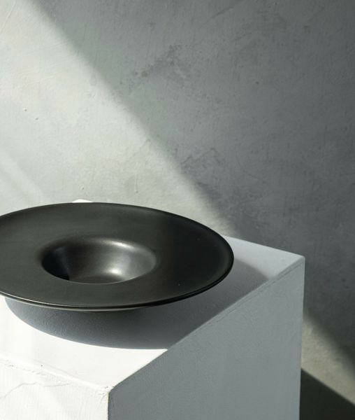 Тарілка для пасти Dovbysh Porcelain Win 29,5 см чорна 100063 фото